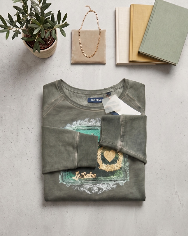 Felpa Ragazza Blu Seven – Verde Muschio Stampa Dipinto a Mano, dal Verde Mela al Colore Oro
