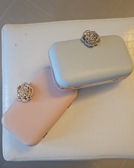 Pochette da Cerimonia in Pelle con Tracolla Dorata e Chiusura Gioiello Rosa con Swarovski