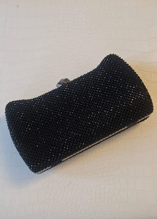 Pochette da Cerimonia in Tessuto Nero con Rete di Perline e Chiusura Canna di Fucile
