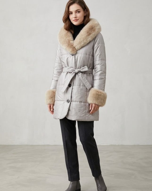 Eleonora Amadei, Cappotto con Inserti in Pelliccia