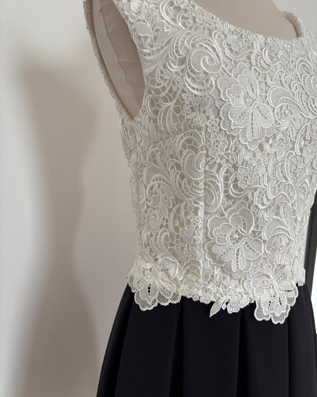 Abito Donna SOANI – Corpetto Macramè Bianco e Gonna Nera | Mod. 501729