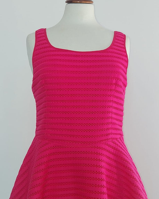 Abito Ragazza Modello Palloncino in Tessuto Elasticizzato Traforato Fuxia - Rif. 326