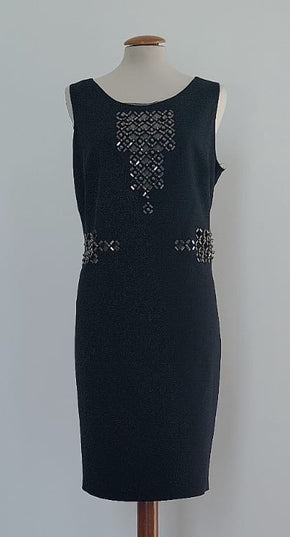 Tubino Donna Nero con Borchie e Trasparenze su Scollo e Punto Vita – Art. AG Glamur – Tg. 42/46
