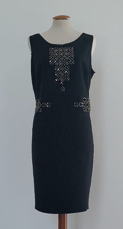 Tubino Donna Nero con Borchie e Trasparenze su Scollo e Punto Vita – Art. AG Glamur – Tg. 42/46