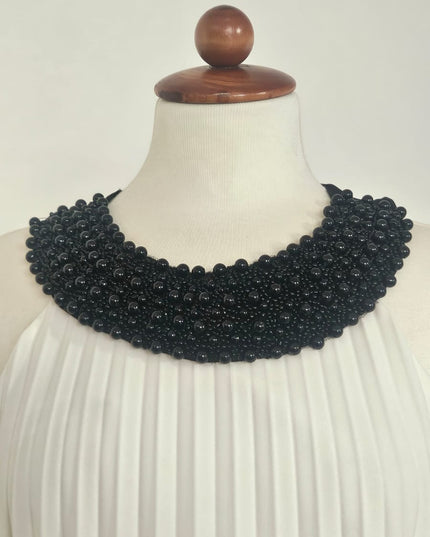 Abito Blisse Corto Bianco e Nero con Inserto di Pietre Nere e Fiocco